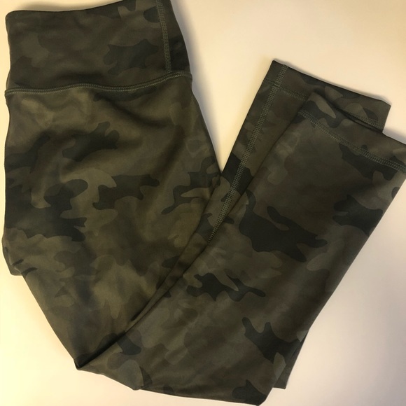 Lululemon Wunder Under Crop Savasana Camo - Picture 3 of 7